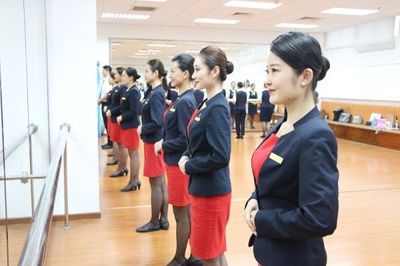 深航商旅开展营销服务岗位能力提升培训 礼仪服务赋能优质体验